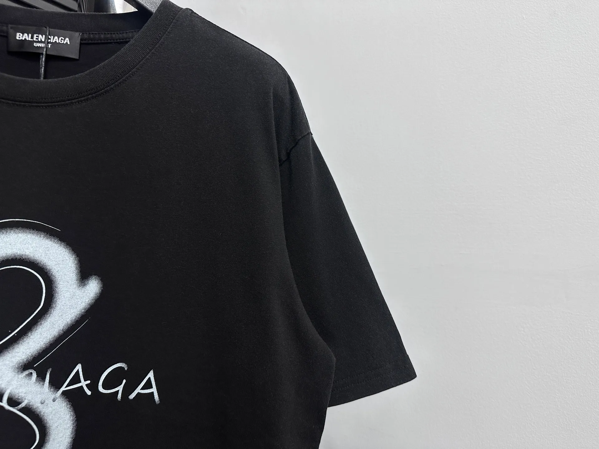 ￼ 【BALENCIAG*】 25ss New Arrival 。 Retro Same Style 280 Classic Same Style ：Black White Size：S-XL